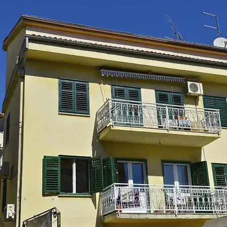 By The Sea - 10411 Опатія