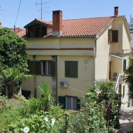 شقة By The Sea - 10411